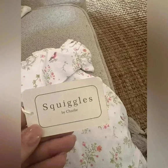 0/3 month gown - Picture 4 of 5